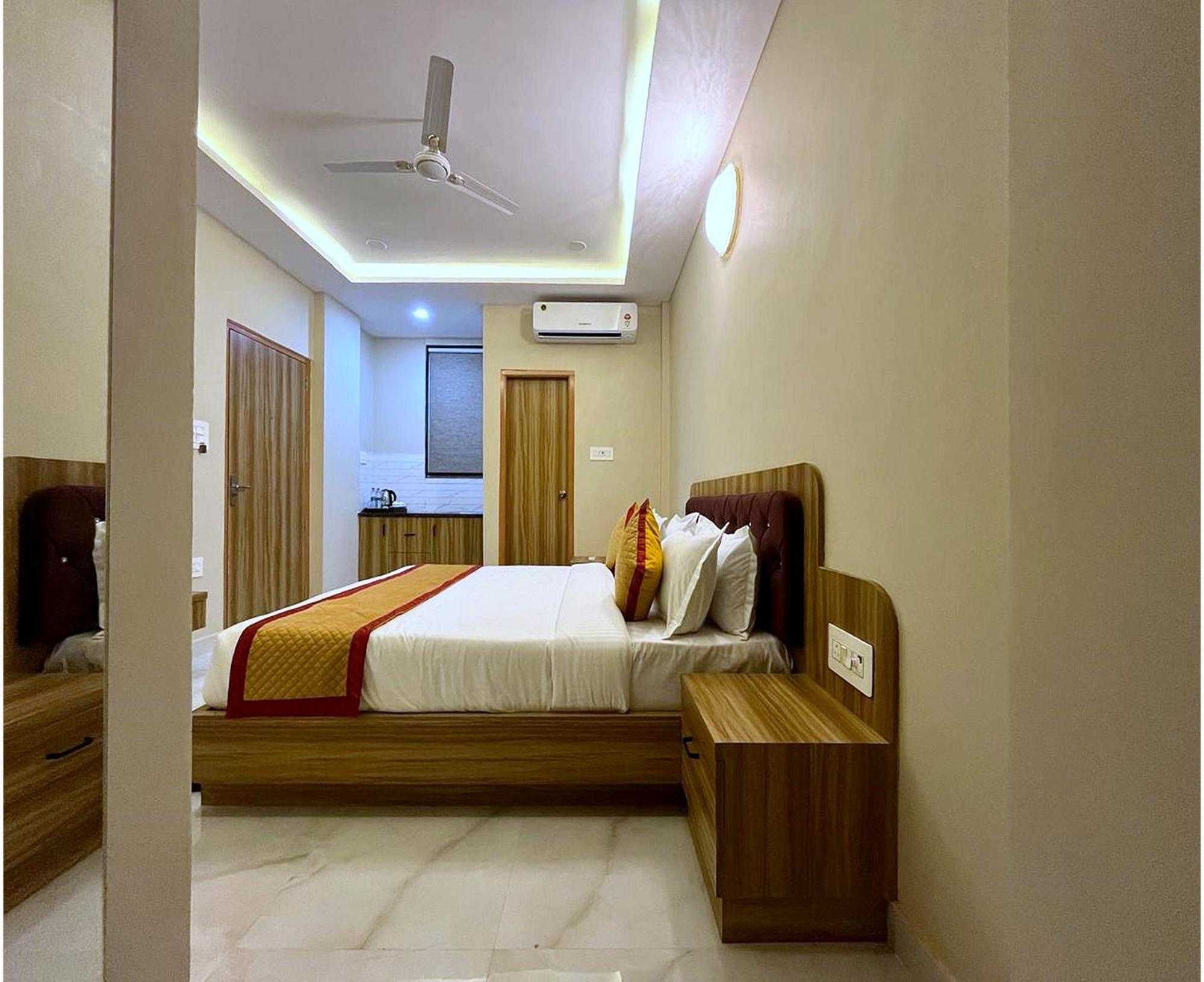 Hotel Vrinda Niddhivan ! Fully Ac, Prem Mandir At Walking Distance ! Just Near The Iskcon Temple Vrindāvan Extérieur photo