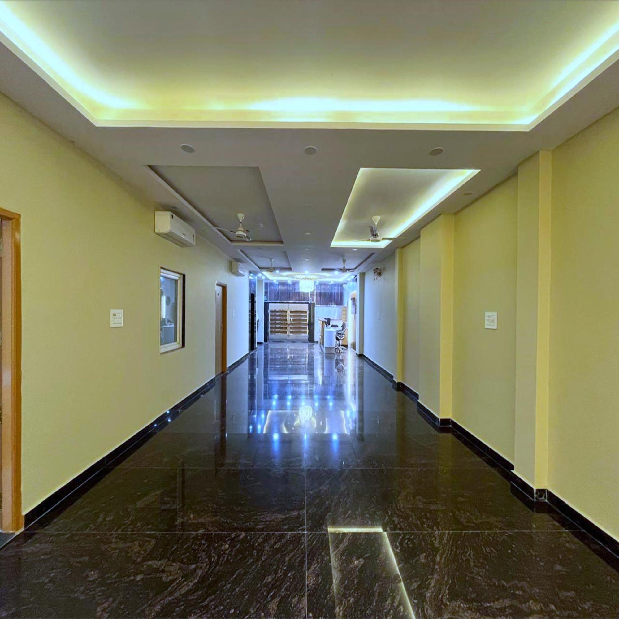 Hotel Vrinda Niddhivan ! Fully Ac, Prem Mandir At Walking Distance ! Just Near The Iskcon Temple Vrindāvan Extérieur photo